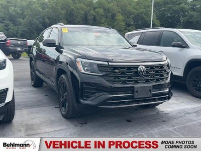 2025 Volkswagen Atlas Cross Sport 2.0T SEL R-Line Black 4MOTION