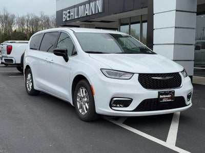 2025 Chrysler Pacifica Select FWD