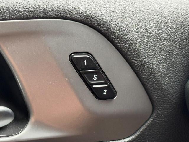 2025 Chrysler Pacifica Select FWD