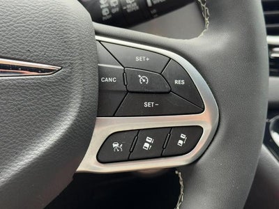 2025 Chrysler Pacifica Select FWD