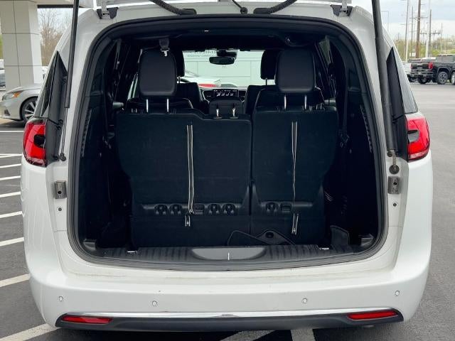 2025 Chrysler Pacifica Select FWD