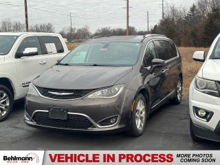 2017 Chrysler Pacifica Touring-L Plus FWD