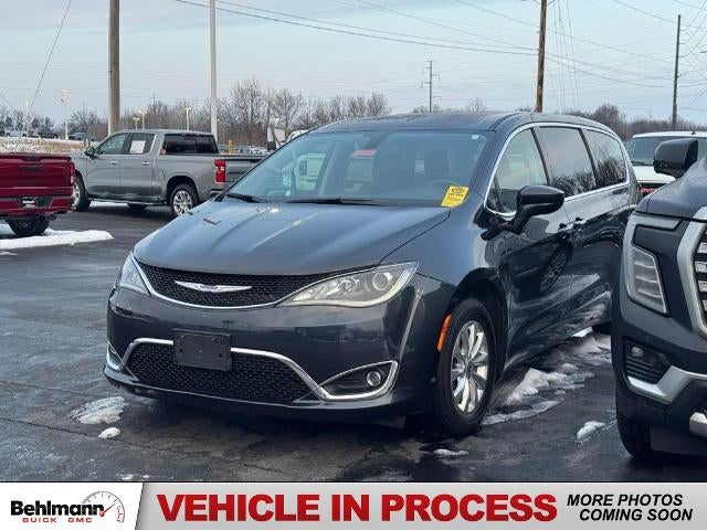 2019 Chrysler Pacifica Touring Plus FWD