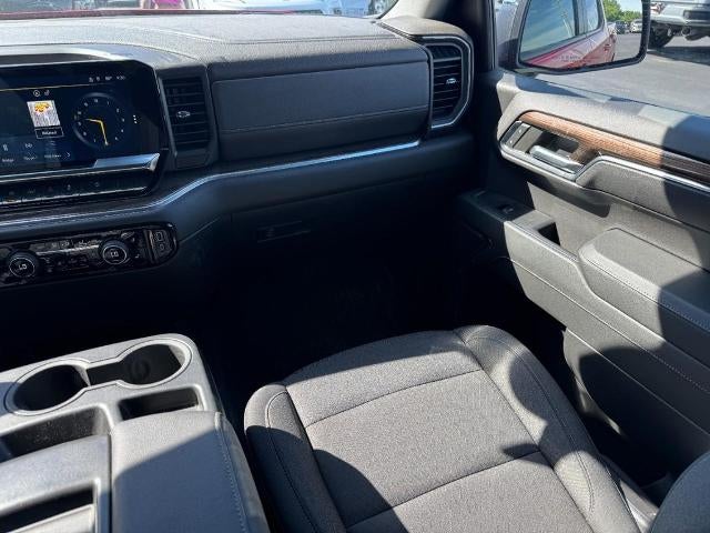 2024 Chevrolet Silverado 1500 4WD Crew Cab LT w/1LT