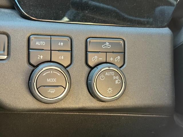 2024 Chevrolet Silverado 1500 4WD Crew Cab LT w/1LT