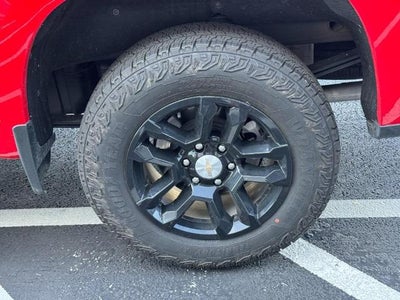 2024 Chevrolet Silverado 1500 4WD Crew Cab LT w/1LT