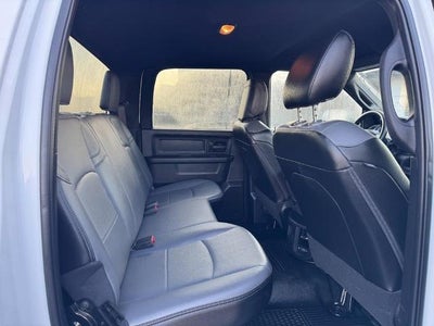 2022 RAM 3500 Tradesman 4x4 Crew Cab Box