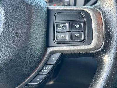 2022 RAM 3500 Tradesman 4x4 Crew Cab Box