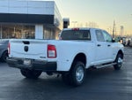 2022 RAM 3500 Tradesman 4x4 Crew Cab Box