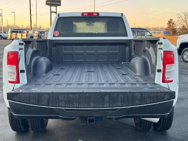 2022 RAM 3500 Tradesman 4x4 Crew Cab Box