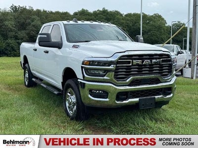 2026 RAM 2500 Tradesman 4x4 Crew Cab Box