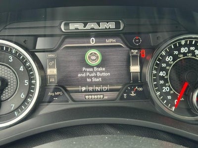 2022 RAM 2500 Laramie 4x4 Crew Cab Box