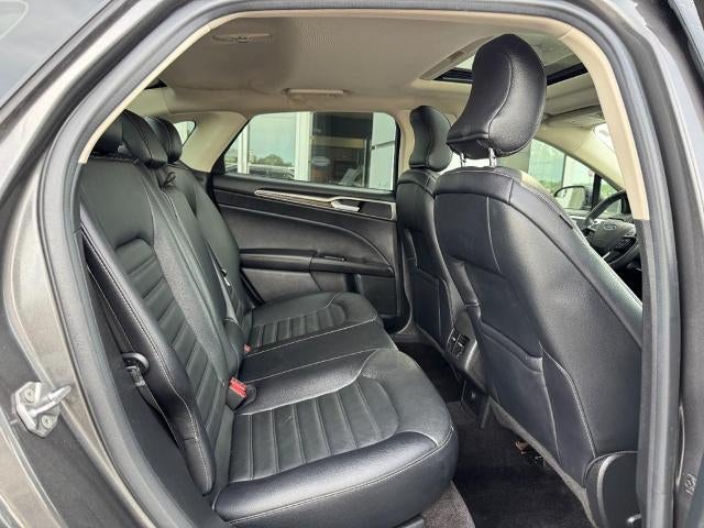 2017 Ford Fusion SE FWD