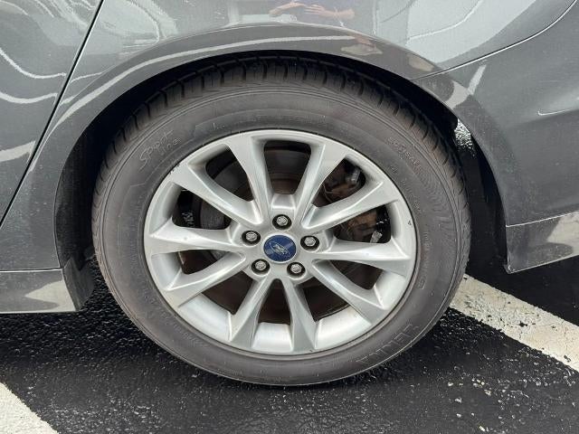 2017 Ford Fusion SE FWD