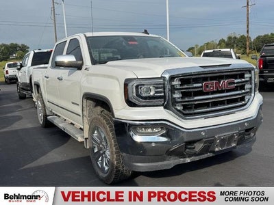 2017 GMC Sierra 1500 4WD Crew Cab 143.SLT
