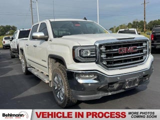 2017 GMC Sierra 1500 4WD Crew Cab 143.SLT