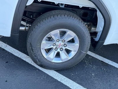 2026 GMC Sierra 1500 4WD Crew Cab Pro