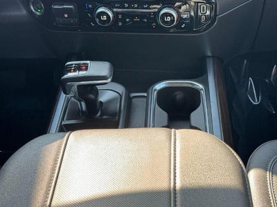 2024 GMC Sierra 1500 4WD Crew Cab SLT