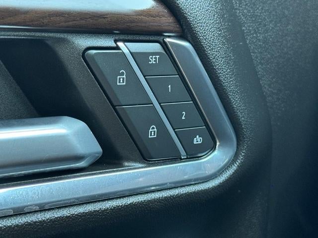 2024 GMC Sierra 1500 4WD Crew Cab SLT