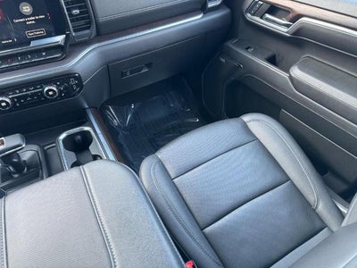 2024 GMC Sierra 1500 4WD Crew Cab SLT