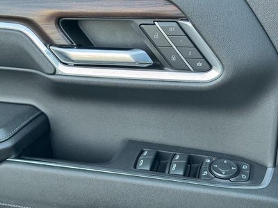 2024 GMC Sierra 1500 4WD Crew Cab SLT