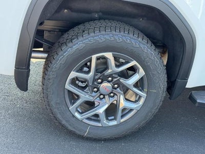 2026 GMC Sierra 1500 4WD Crew Cab SLT