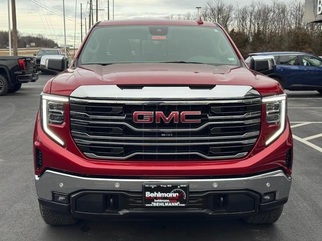 2025 GMC Sierra 1500 4WD Crew Cab SLT