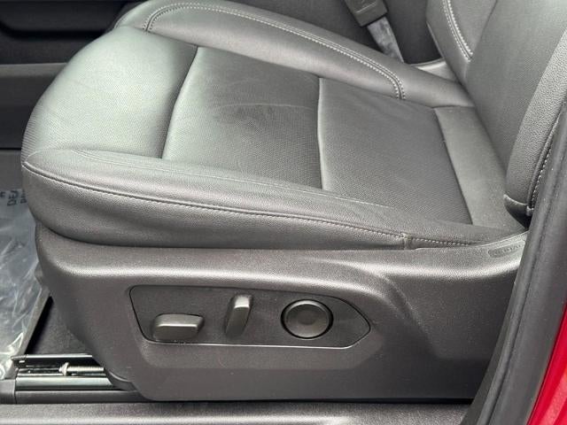 2025 GMC Sierra 1500 4WD Crew Cab SLT