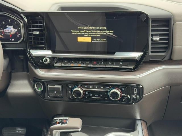 2026 GMC Sierra 1500 4WD Crew Cab SLT