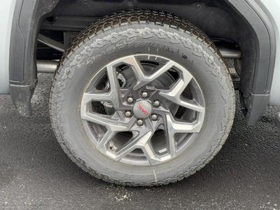 2026 GMC Sierra 1500 4WD Crew Cab SLT