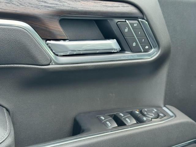 2026 GMC Sierra 1500 4WD Crew Cab SLT