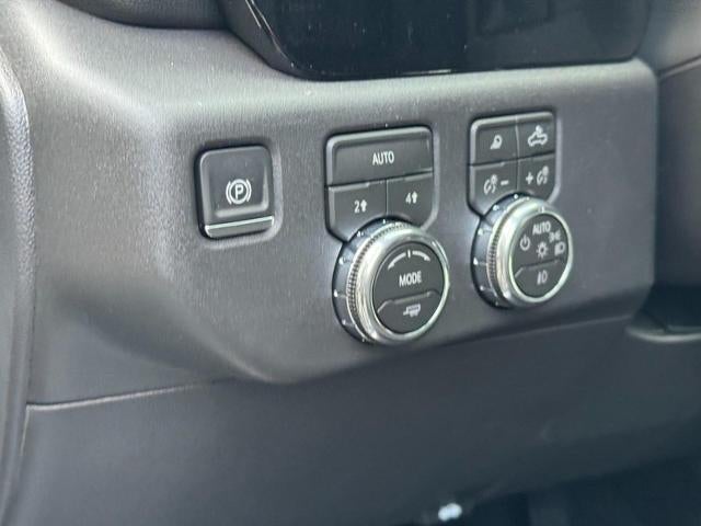 2026 GMC Sierra 1500 4WD Crew Cab SLT