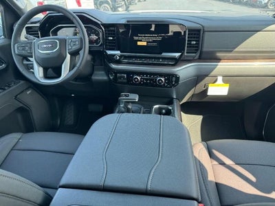 2026 GMC Sierra 1500 4WD Crew Cab SLT