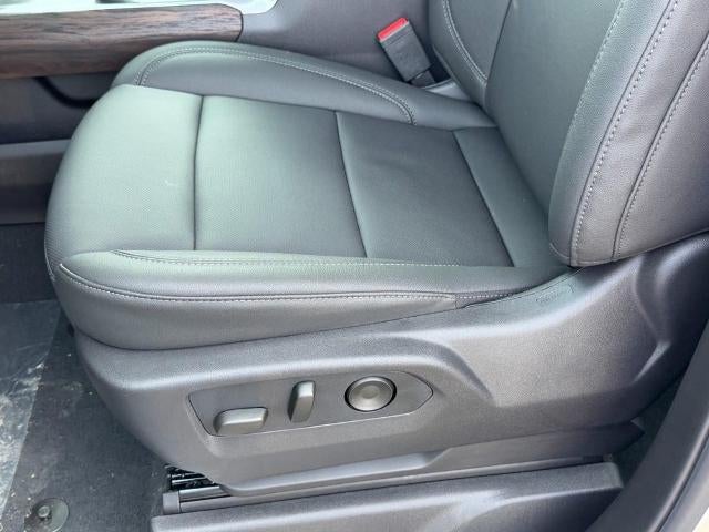 2026 GMC Sierra 1500 4WD Crew Cab SLT