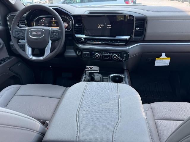 2026 GMC Sierra 1500 4WD Crew Cab SLT