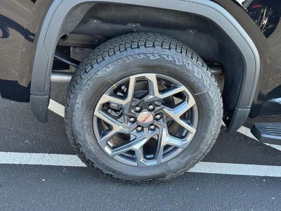 2026 GMC Sierra 1500 4WD Crew Cab SLT