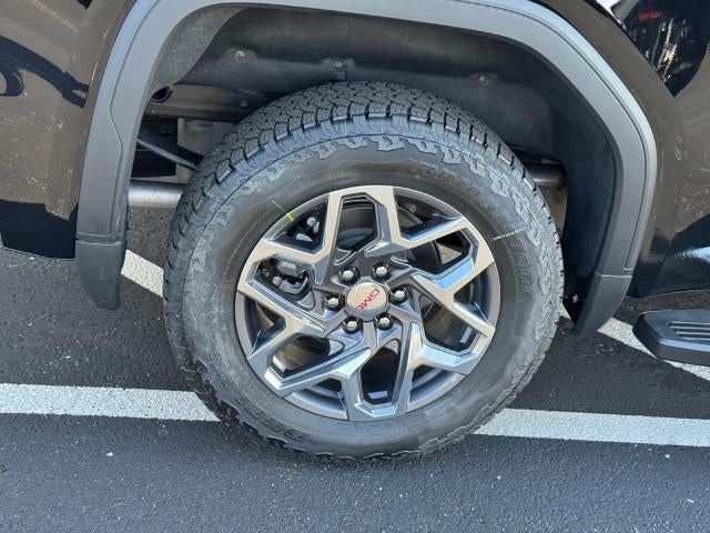 2026 GMC Sierra 1500 4WD Crew Cab SLT