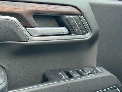 2026 GMC Sierra 1500 4WD Crew Cab SLT