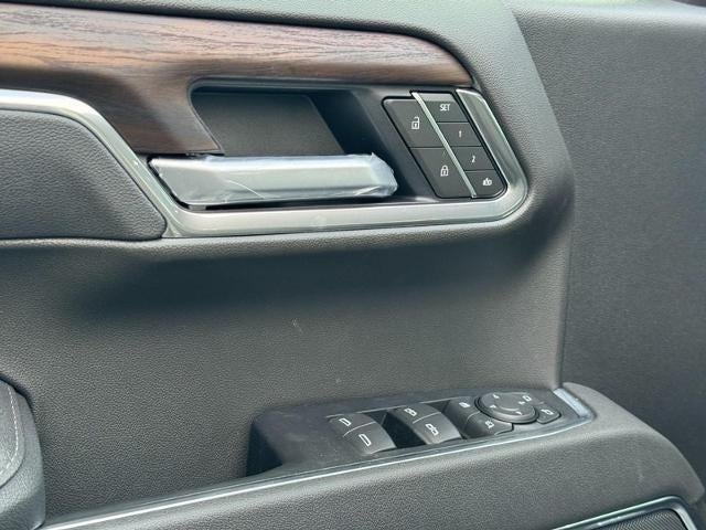 2026 GMC Sierra 1500 4WD Crew Cab SLT