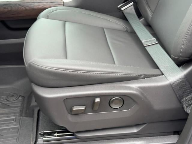 2026 GMC Sierra 1500 4WD Crew Cab SLT