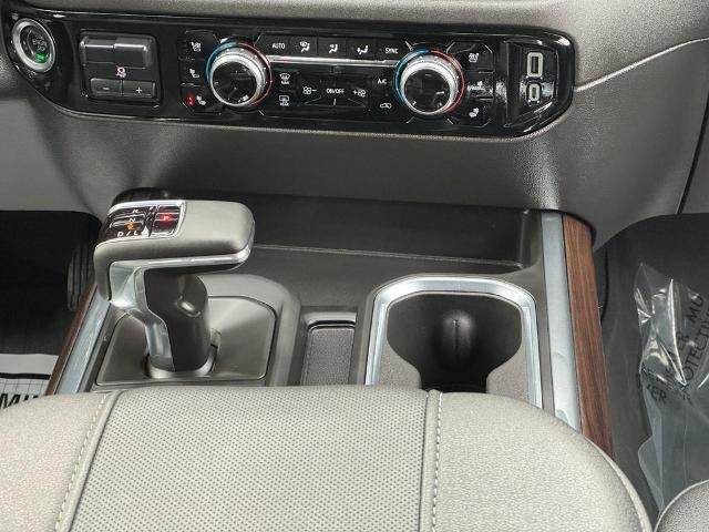 2024 GMC Sierra 1500 4WD Crew Cab SLT