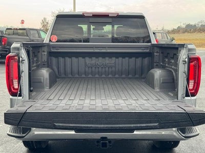 2024 GMC Sierra 1500 4WD Crew Cab SLT