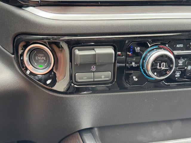 2026 GMC Sierra 1500 4WD Crew Cab SLT