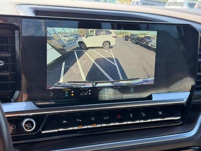 2022 GMC Sierra 1500 4WD Crew Cab SLT