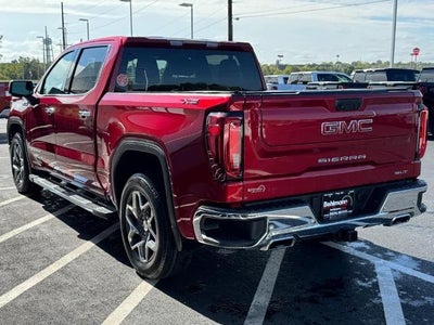 2022 GMC Sierra 1500 4WD Crew Cab SLT