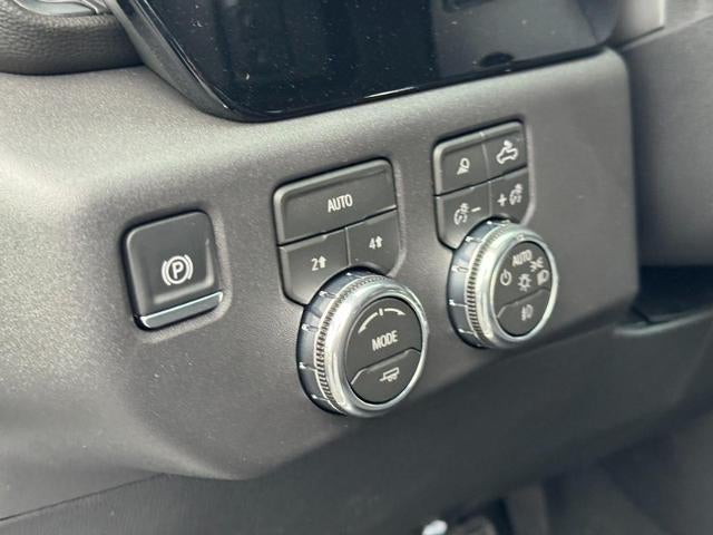 2026 GMC Sierra 1500 4WD Crew Cab SLT