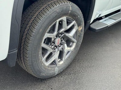 2026 GMC Sierra 1500 4WD Crew Cab SLT