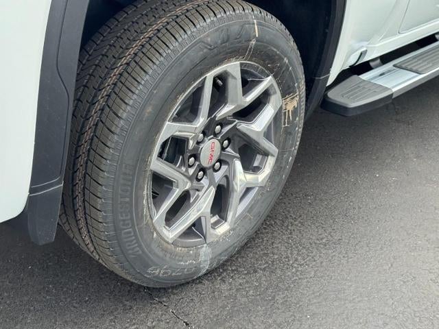 2026 GMC Sierra 1500 4WD Crew Cab SLT