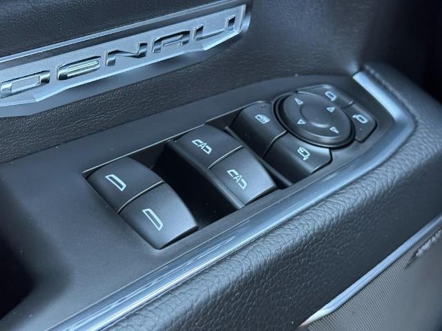 2025 GMC Sierra 1500 4WD Crew Cab Denali