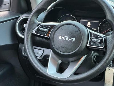 2024 Kia Forte LXS IVT